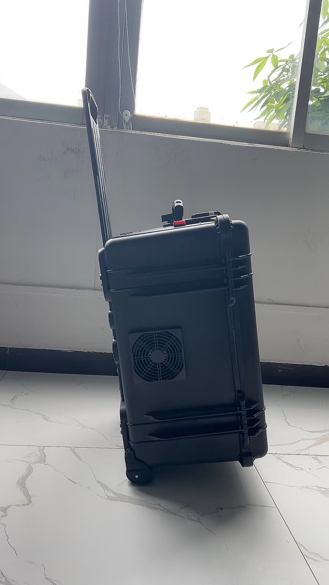 江孜手拉箱型移动通信干扰器